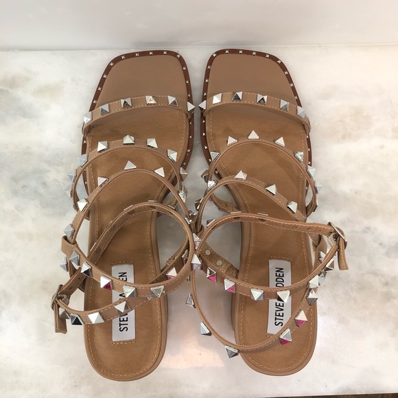 STEVE MADDEN Studded Strappy Nude Sandals - Picture 5 of 11